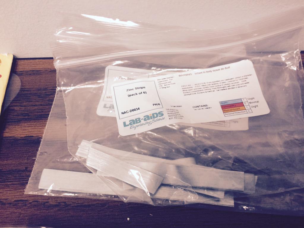 Day_AgEd's tweet photo. #caseapt2015 working on activity 3.1.2 highly reactive. @KSUAgEd @case4learning #IASTEM http://t.co/qWRQNYzF3y