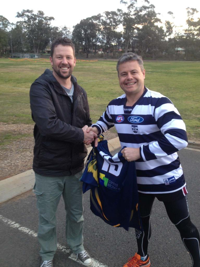 BendigoOxenFC's tweet photo. @FOZZ22 all sorted and ready to fire. http://t.co/yzEZpwgYEE