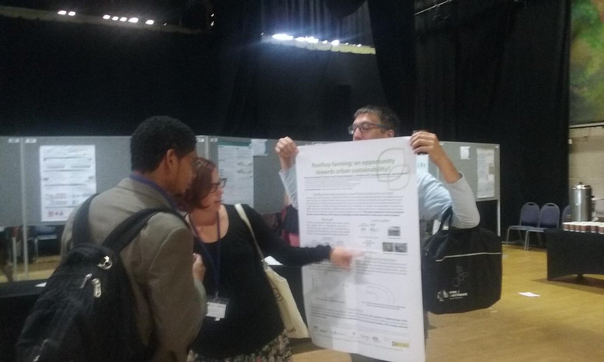 sostenipra's tweet image. Presenting our LCA and LCC research on rooftop farming systems #isie2015 #dynamicposter @Fertilecity