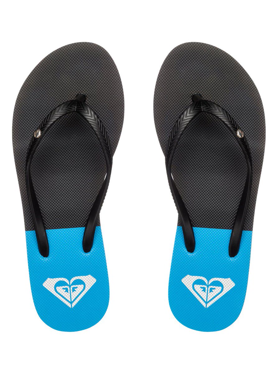 Roxy_Mx's tweet photo. Tú, estas sandalias, tus amigas, y la playa; no sé, piénsalo. #25YearsOfRoxy http://t.co/5eaIsXDbTC