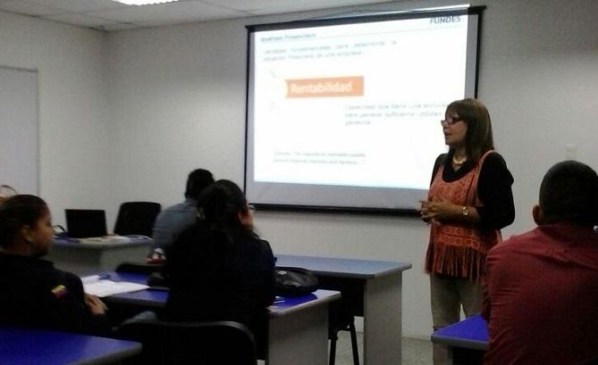 FundesLatam's tweet photo. #FUNDESenVenezuela dicta Taller de Análisis Financiero #ProyectosFUNDES Gerdau Regional http://t.co/hRQmn6nNWM
