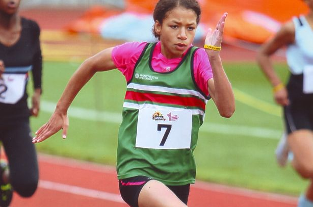 Young sprinter Kelly Chadwick needs a bone marrow donor.

Spread the word. Be a donor.

More: buff.ly/1CoymmL