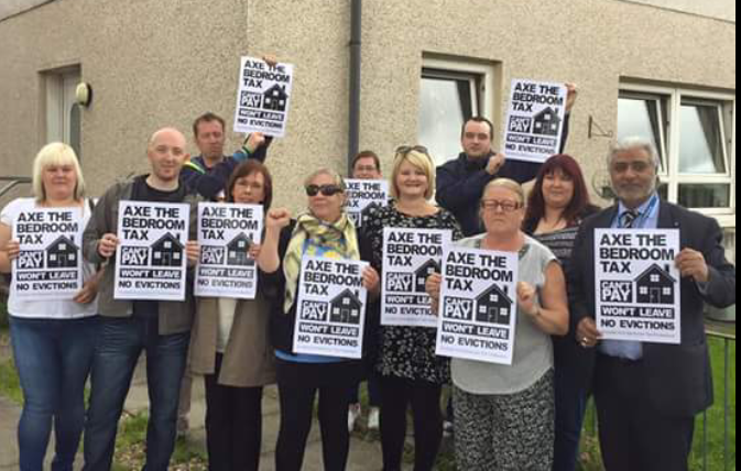 2 weeks in a row now campaigners &amp; neighbours have stopped an eviction of a disabled grandmother in Pollok.