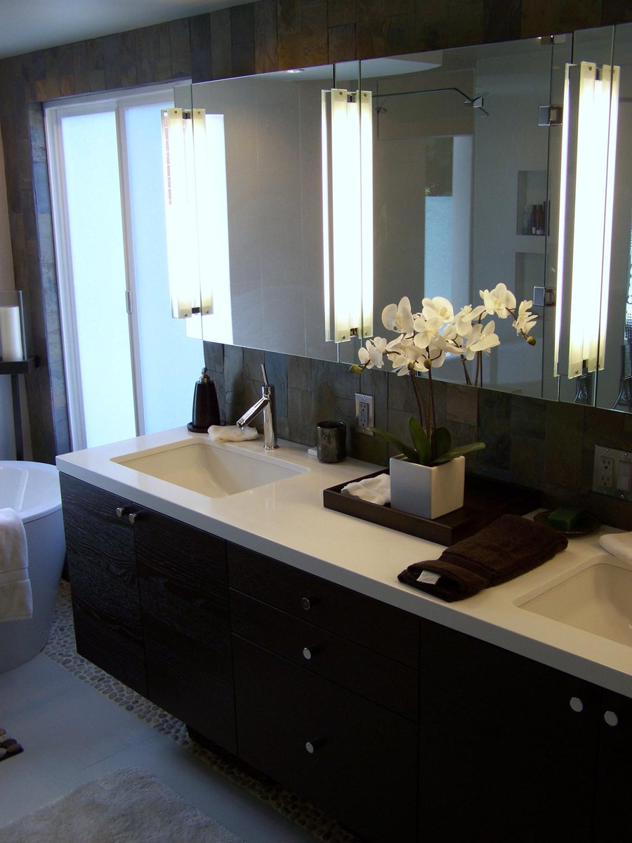 jamckd's tweet photo. #Zen #bathroom by @jamckd . @CaesarstoneCA countertop completes this natural scene. @KitchenIdeas @hgtv @CousinsTV http://t.co/FQSadXwjRj