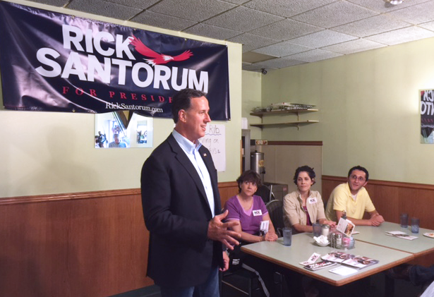 RickSantorum's tweet image. Rick Santorum speaks to Iowans at the Tipton Family Restaurant in Tipton, IA. #Rick2016