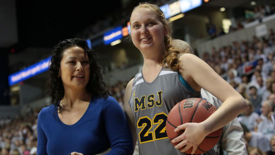 SInow's tweet photo. WATCH: Lauren Hill was honored at the ESPYS with the Best Moment award http://t.co/jtwTrP1dXR http://t.co/uY9MQfVF7k