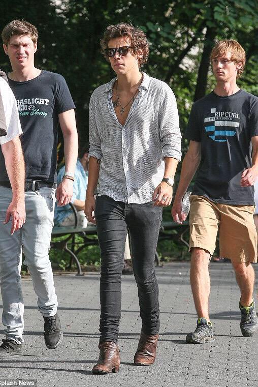 H on X: Harry Styles Street Style  / X