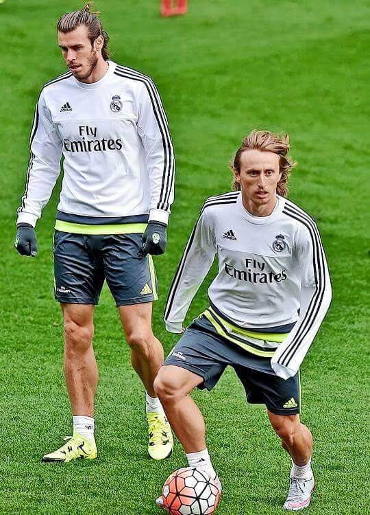 Happy birthday GARETH BALE  many many returns of the day  