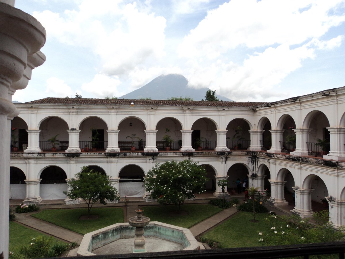 Cruiz1993's tweet photo. @Noti7Guatemala @ChileraTuFoto #AsiEsMiTierra #Chileratufoto Convento Iglesia Escuela de Cristo Antigua Guatemla http://t.co/Os1pzjvWL5