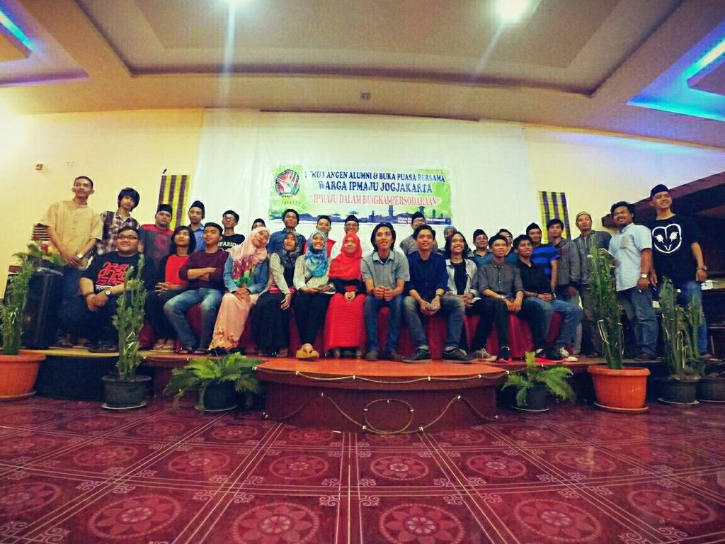 Buka puasa Bersama dengan alumni IPMAJU lintas generasi . #SOLIDKAN