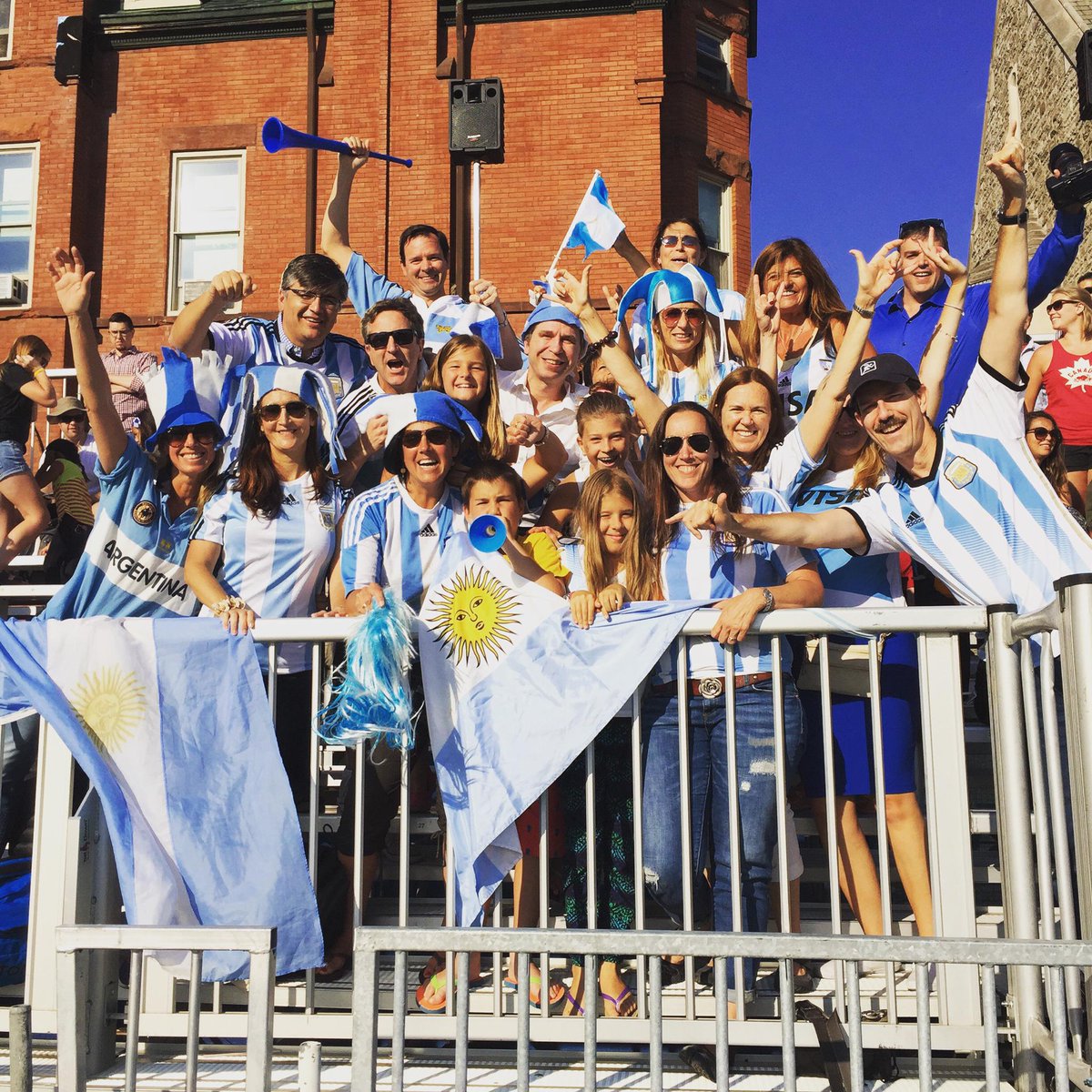 CotelliCarla's tweet image. CotelliCarla: CotelliCarla: mbetuo: RT FIH_Hockey: RT PanAmHockey ArgFieldHockey has come good fans here for #PAGH…