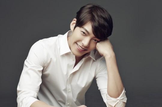 Look at how cute his smile is! Happy birthday, Kim Woo Bin!  