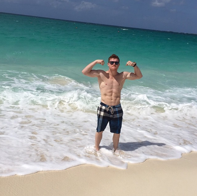 GoldenBoyBoxing's tweet photo. While on #Vacation @Canelo stays as fit as @chrishemsworth starring in @vacationmovie in theaters July 29! http://t.co/YTJvcZTqQX