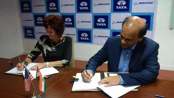 kvQuote's tweet photo. Boeing & Tata announce manufacturing partnership including drones
#MakeInIndia #visionarynamo http://t.co/3gqVOjJdt4 http://t.co/HIHZ8gQGss