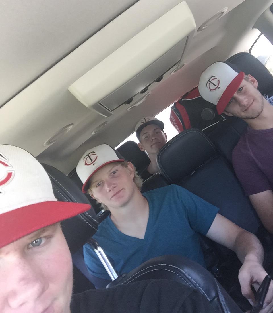 audmac2012's tweet photo. Road Trip!! #SETwins #melville #noraininsight @rhetter_nik @rhyno1551 @SETwinsbaseball http://t.co/HyGJwGjUsb