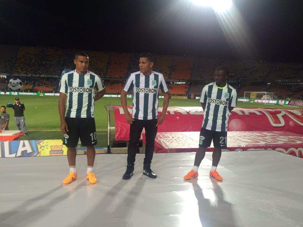 nacionaloficial's tweet photo. Atlético Nacional presenta sus nuevos refuerzos ante la hinchada Verdolaga. http://t.co/vuyCjhqgmw