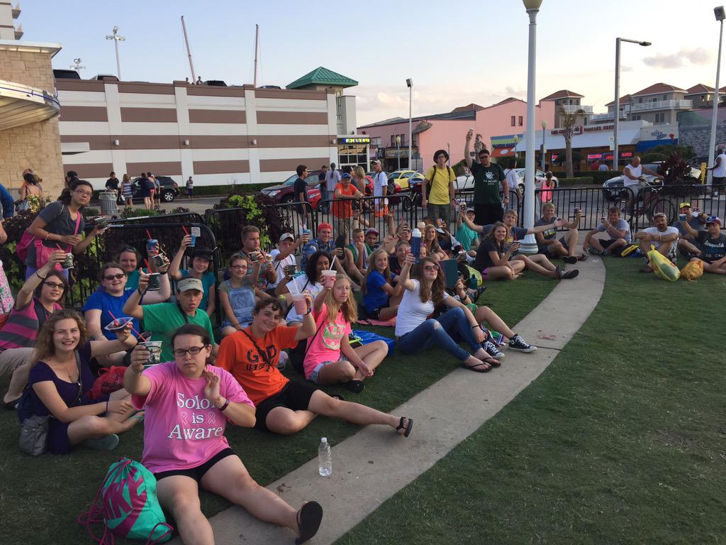 sullytomtom's tweet photo. Great night relaxing with the coolest 8th graders in the entire world!! #akronehko http://t.co/YHrONQxMDD