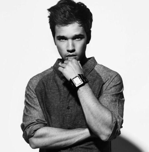 gillespieisla's tweet photo. can we all just take a moment to appreciate Nathan Kress please😍🔥
#NathanKress #hotdayum http://t.co/qA8TGgUUaM