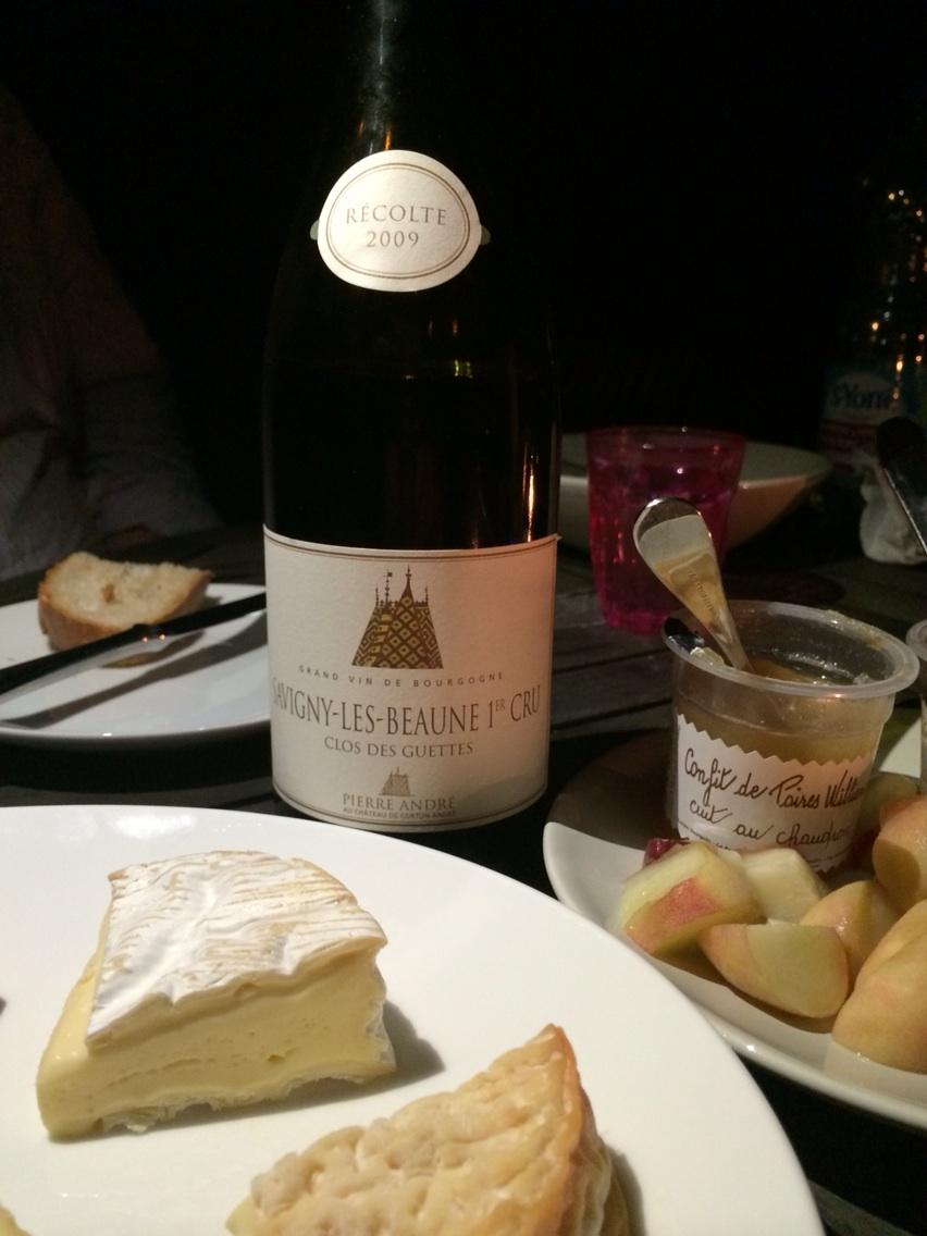 Next course on the stay in night 1er Cru Savigny-les-Beaune with cheese . A happy <a href="/canicedublin/">Canice McKee</a> #bourgogne