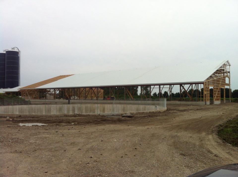 standeaven's tweet photo. Steel's almost all on #barn15 http://t.co/bJJeGPphHM