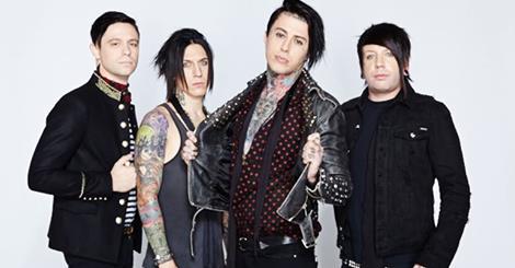 Фолин лов. Falling in Reverse фронтмен. Группа Falling in Reverse. Фолин ин реверс вокалист. Falling in Reverse 2008.