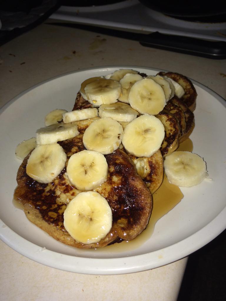 KoppJoe's tweet photo. Muffuggin French toast doughhhhhh http://t.co/B8dD3zYoor
