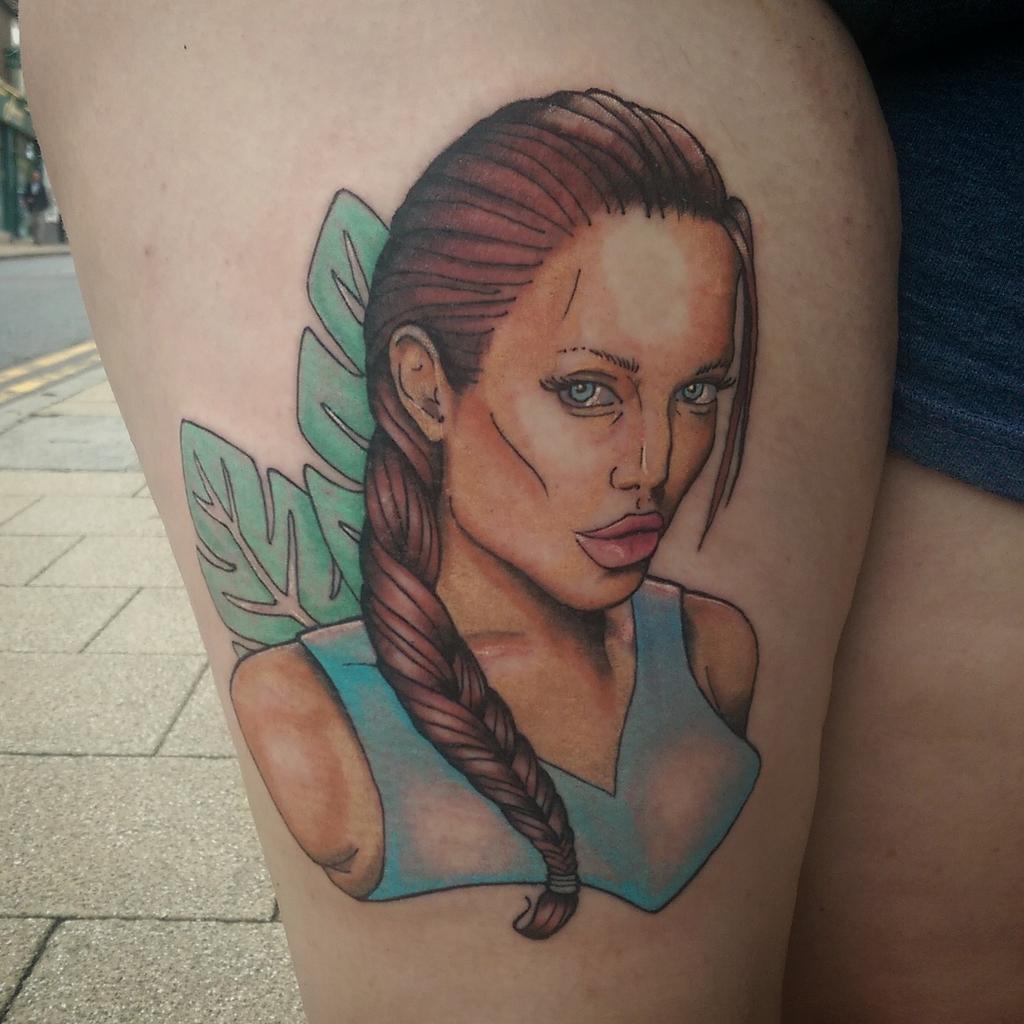 ldptattoo's tweet photo. Ahhhh. What a lovely job I have. Thanks @UKGirlinIRL! http://t.co/iyOu1OPslz