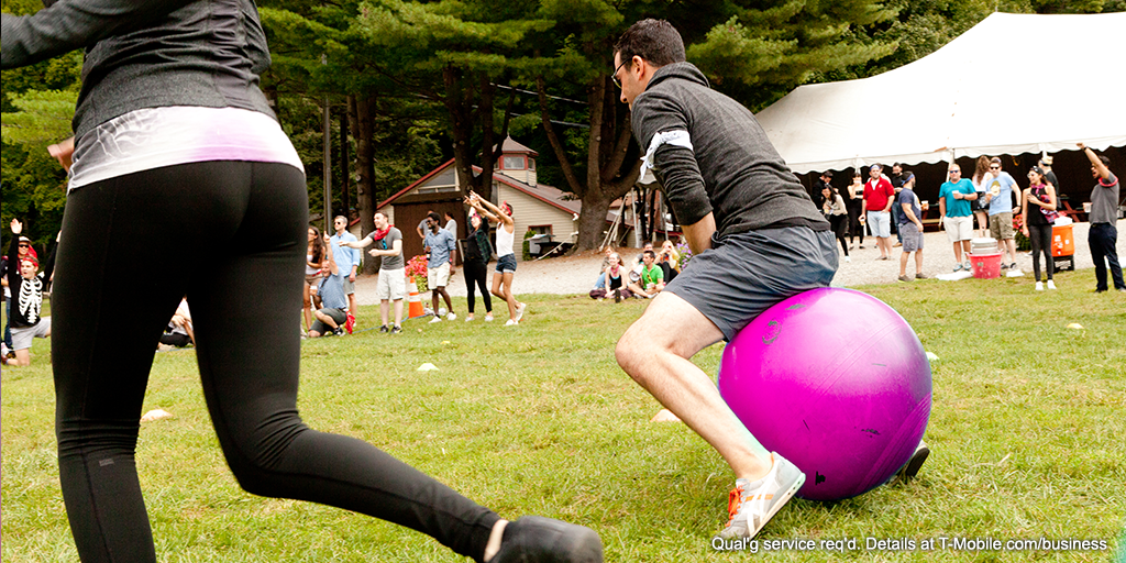 TMobileBusiness's tweet photo. The #SamsungGS6: the perfect phone for capturing Andrew from accounting’s awkward moments at the company picnic. http://t.co/Oc6fMlsQuG