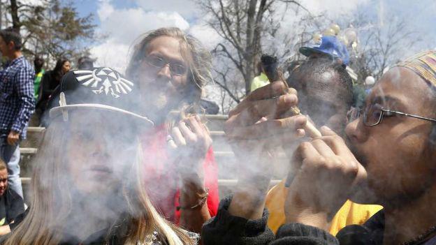 Aspirantes a la Casa Blanca no irán contra la #marihuana bit.ly/1Tj1d08
