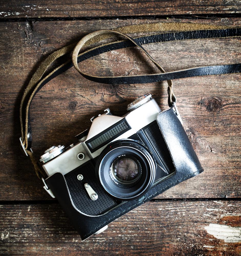 Fiddlefly's tweet photo. 15 places to buy stock photography for web projects - great places to sell images too. http://t.co/vvs1fgkc6M http://t.co/n5DXfChpUU