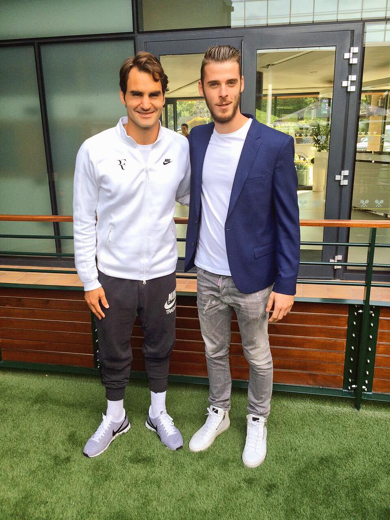 D_DeGea's tweet photo. Maestro @rogerfederer #legend 🎾 @wimbledon http://t.co/faArCmbXMM