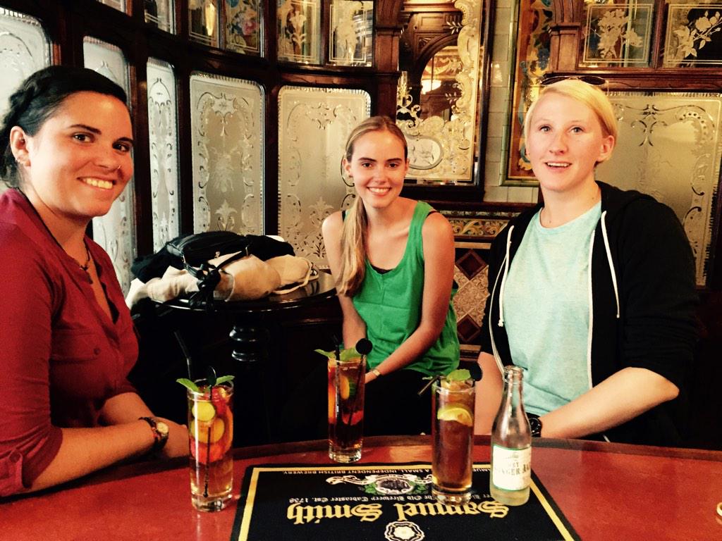 PR1NCESSLOUISE's tweet photo. 3 Customers Enjoying our #refreshing #FruitCup at the #PrincessLouise @samsmithsbeer #summer #Dark&amp;Fruity #Holborn http://t.co/7nDhv5N4rn