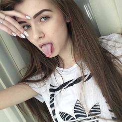 I might be a loser but ur Mom likes me 🎃🌴