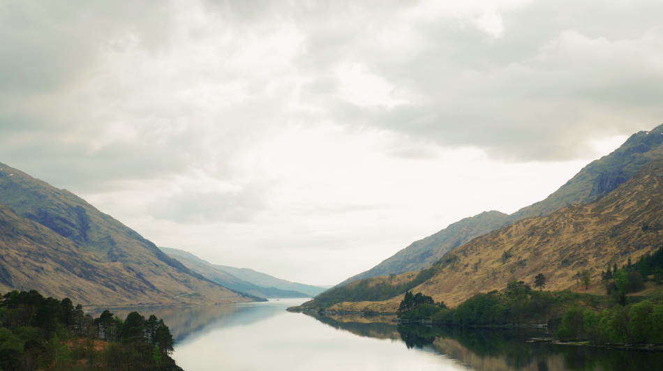 superlifesize's tweet photo. The Scottish Highlands look amazing - great video from Josh Brine http://t.co/foRu8tqX7J #scotland #travel http://t.co/mXYxckYMCy