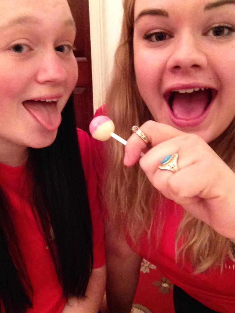 JessTE4L's tweet photo. @JamesE4l @E4L_Jade @OllieBolwellE4L your selfie game is weak #challengeon #BestSummerEver #lolly http://t.co/eG8Zz1Zkgh