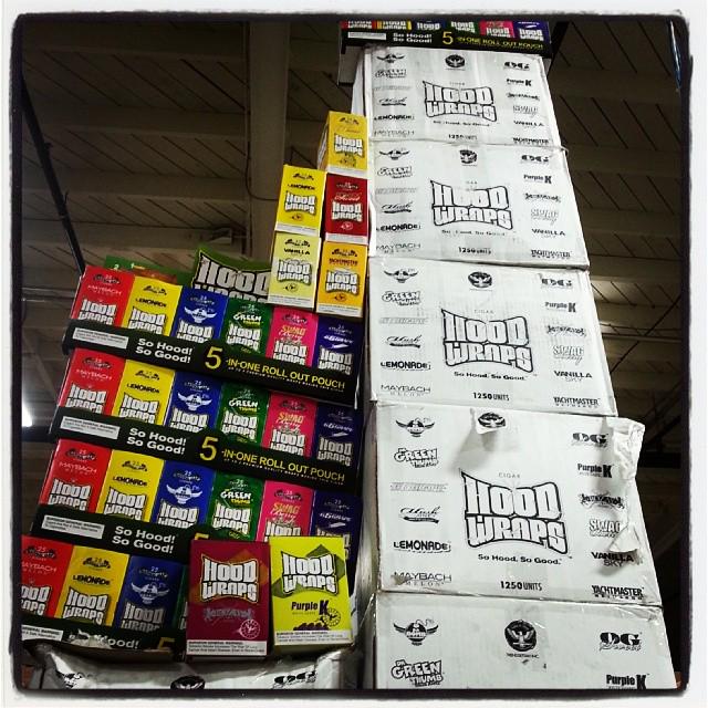 HoodWrapsUSA's tweet photo. Making sky-scrapers out of Hood Wraps while at work. #HoodWraps #PurpleK #OgSweet #DaBombCherry http://t.co/BTSpE93Rlq