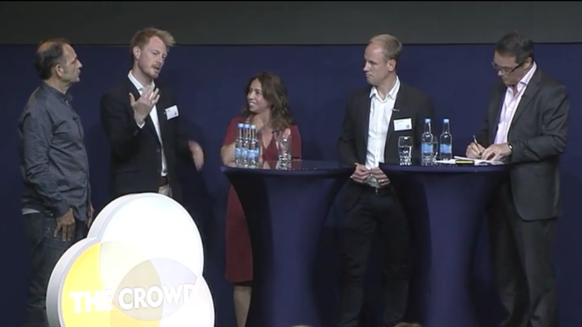 The Crowd tweet media