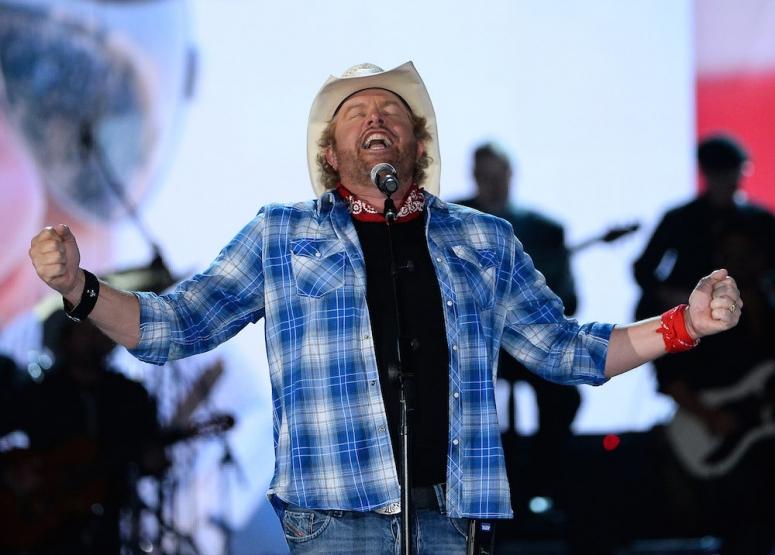 Happy birthday to the amazing Toby Keith!!

I hope you have a wonderful day surrounded by friends and family! 