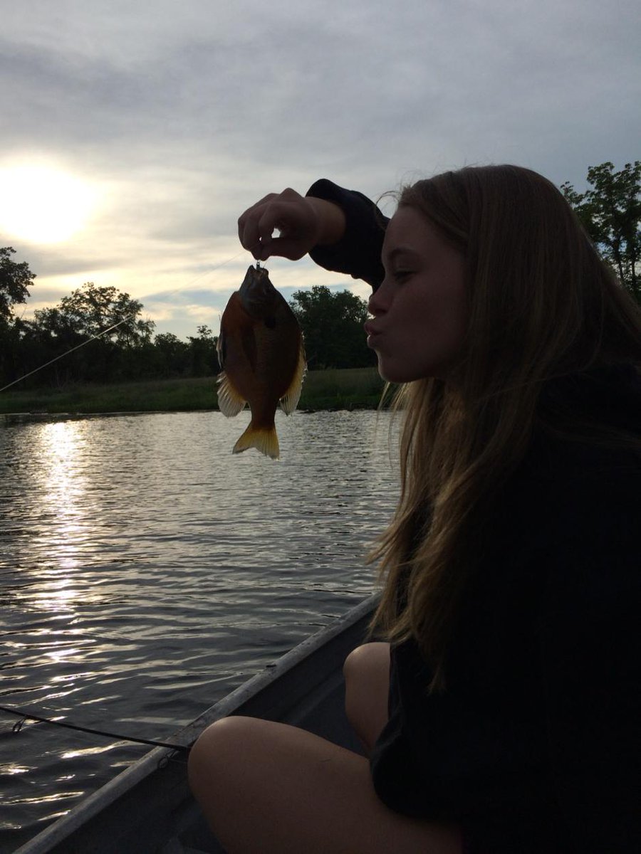 TylerKapelle1's tweet photo. Little bit of a #tbW to last summer with my #wcw! Love you to death @CambryLynch, hope your having a good Wednesday! http://t.co/92ZXjofSM4