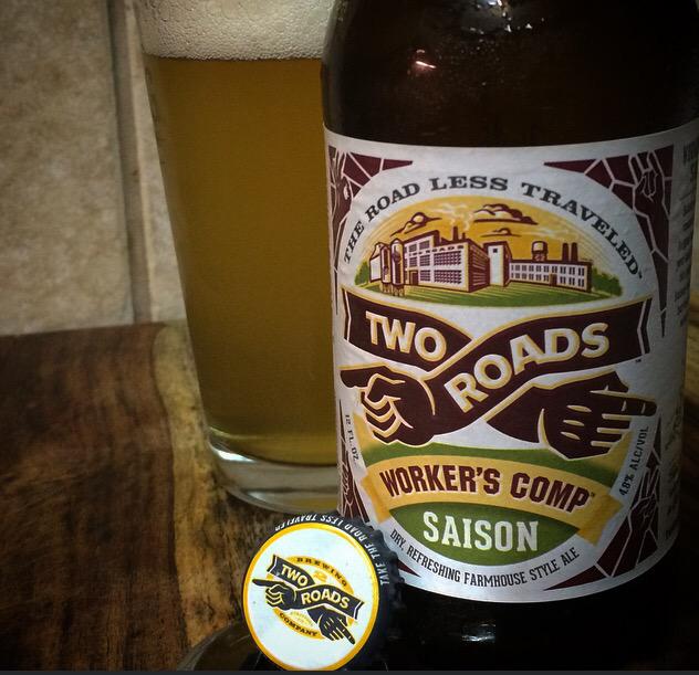 sode_kate's tweet photo. A @TwoRoadsBrewery #WorkersCompSaison I brought back from NYC for a nice lite evening #skål http://t.co/zEQFiOxKCh