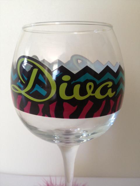 sassychickstuff's tweet photo. $3 off all wine glasses for women with coupon code sassysummer at http://t.co/sJ0HHArvEv http://t.co/uYN8nkM8DT