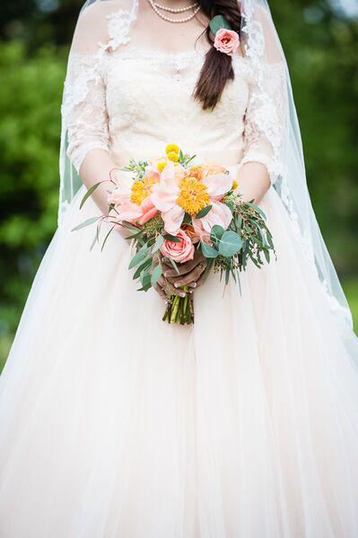 #wedding #weddingphotography #bride #bridesmaids #bouquet #flowers #weddingdress #dress #love #joy #family