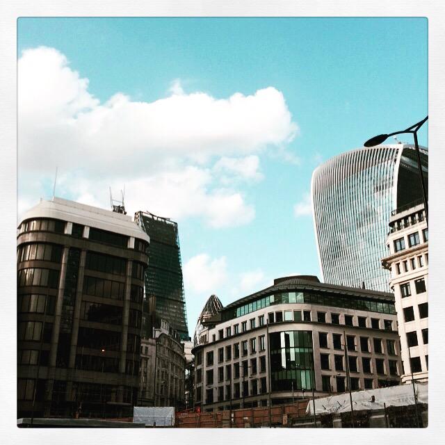 Dogweekender's tweet image. #TubeStrike, run home, more interesting, less smell.