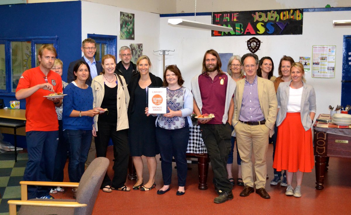 goodfoodcardiff's tweet image. Thank you to everyone who joined us to celebrate Cardiff's Bronze Sustainable @FoodCities award! @EmbassyCafe