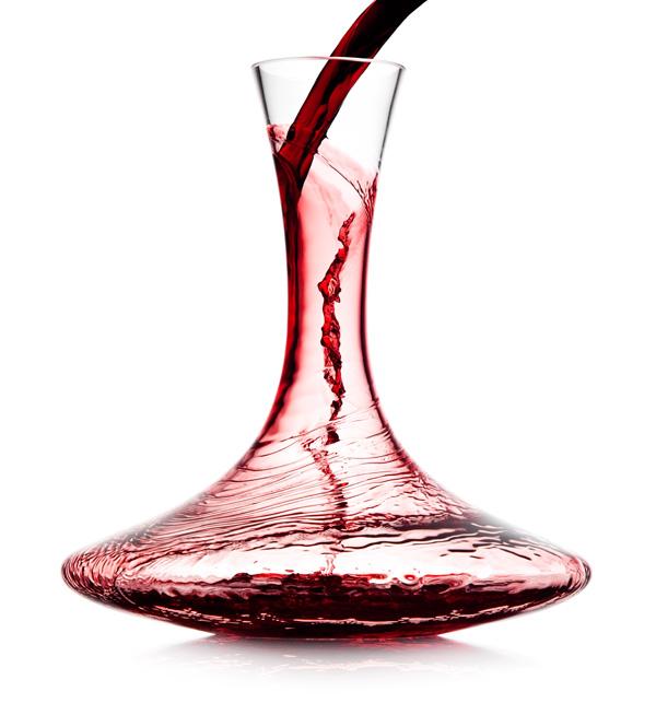 Faut-il décanter tous les vins ? Les jeunes et les moins jeunes ? Réponses ici : toutsurlevin.ca/on-aere-on-car… #mercredivin