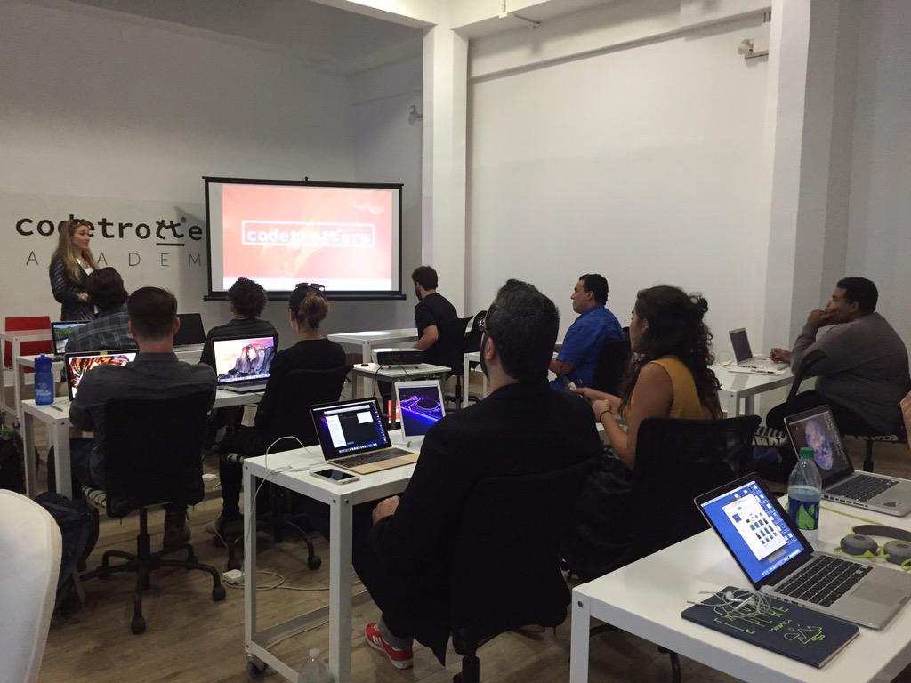 The Academy's founder <a href="/sofiastolberg/">Sofia Stolberg</a> welcoming the first class of #rockstar #coders <a href="/piloto151/">Piloto151</a> @PRScienceTrust