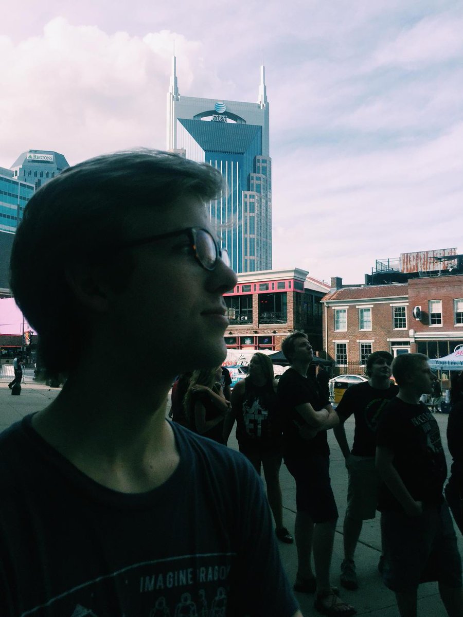 jfkplanetrain's tweet photo. "He's not the hero Nashville deserves, but the hero Nashville needs." #BatYarb http://t.co/hNjZGYJ8OS
