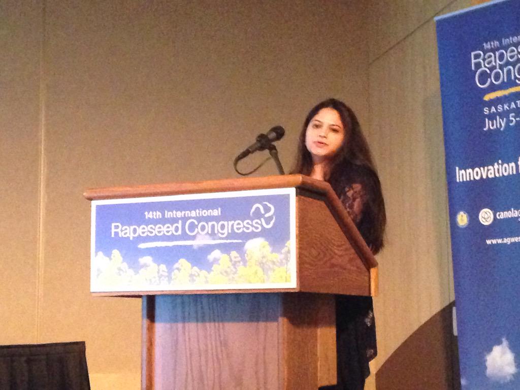ChrisBlanchard_'s tweet photo. @FGC_SAIRA talks about bioactive compounds in canola meal. #highvaluemeal #irc2015sk #grainsRDE http://t.co/M5TUJJoCZM