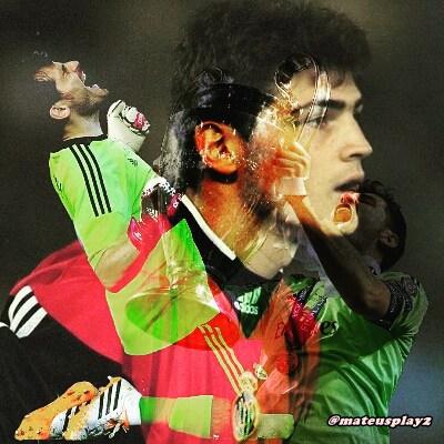 IKER CASILLAS CON EL REAL MADRID:
-725 partidos
-3 UCL
-5 Ligas
-2 Copas
-5 veces Mejor portero del mundo.
¡GRACIAS👏!