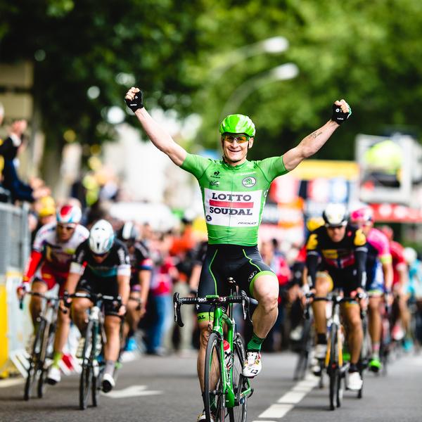 Strava's tweet photo. Pro rider @AndreGreipel of @Lotto_Soudal won stage 5 of @letour #TDF2015. Kudos! https://t.co/rRHhRVBOm2 http://t.co/hDFWNBG6Qp
